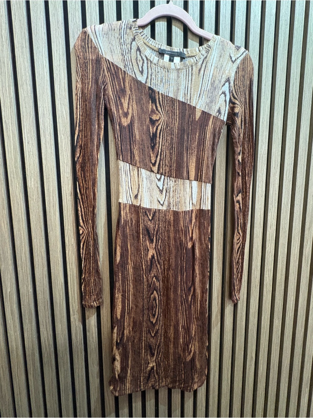 BCBGMaxAzria Long-Sleeve Wood-Print Bodycon Dress in Brown and Cream